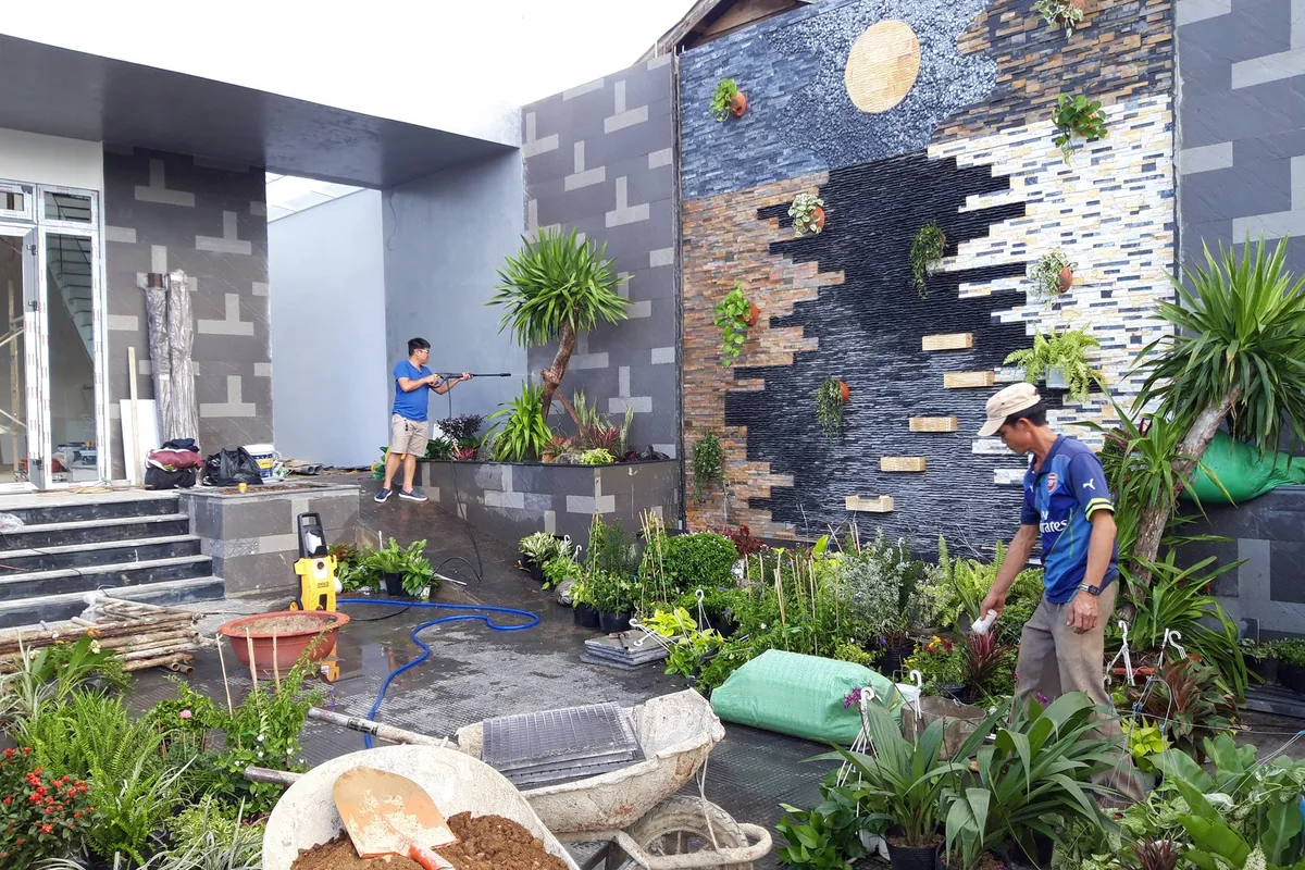 Thi công vườn rau sạch sân thượng KTH Garden